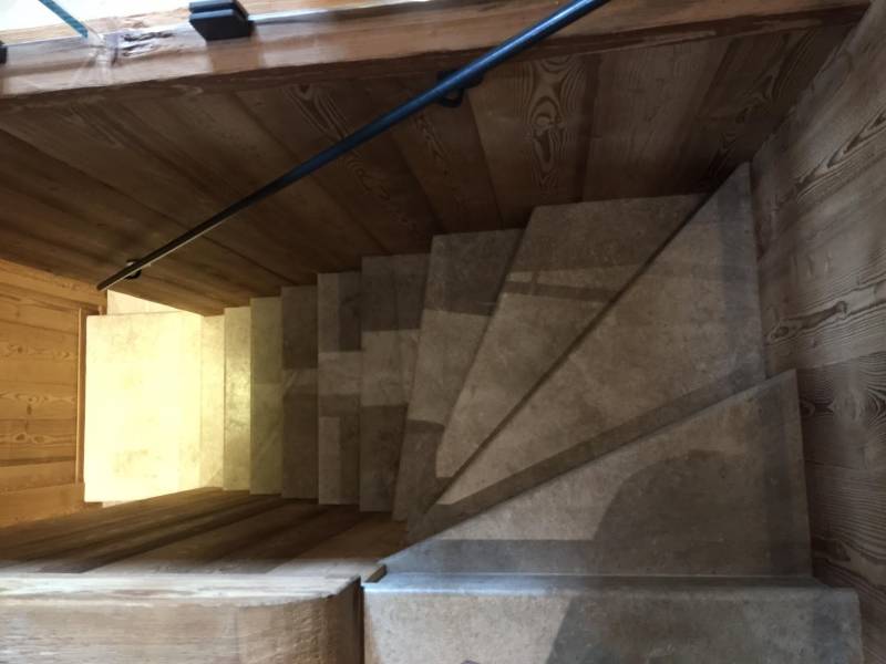 Escalier en pierre naturelle de Dordogne à Lyon 69