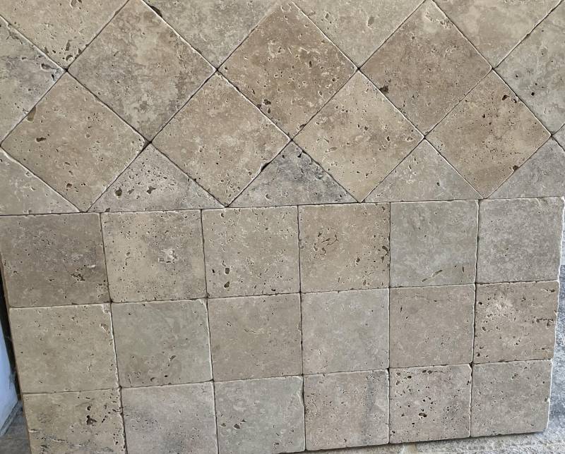 TRAVERTIN BORDEAUX, livraison avec camion hayon.