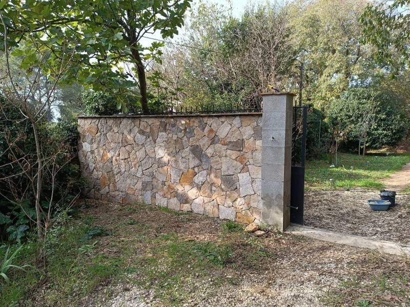 Parement en Pierre des Cévennes à Coller – Mur Intérieur et Extérieur
