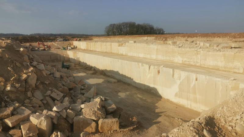 Pierre naturelle de Semond hors IGP – Carrière gérée par Babouillard Éric en Bourgogne-Franche-Comté