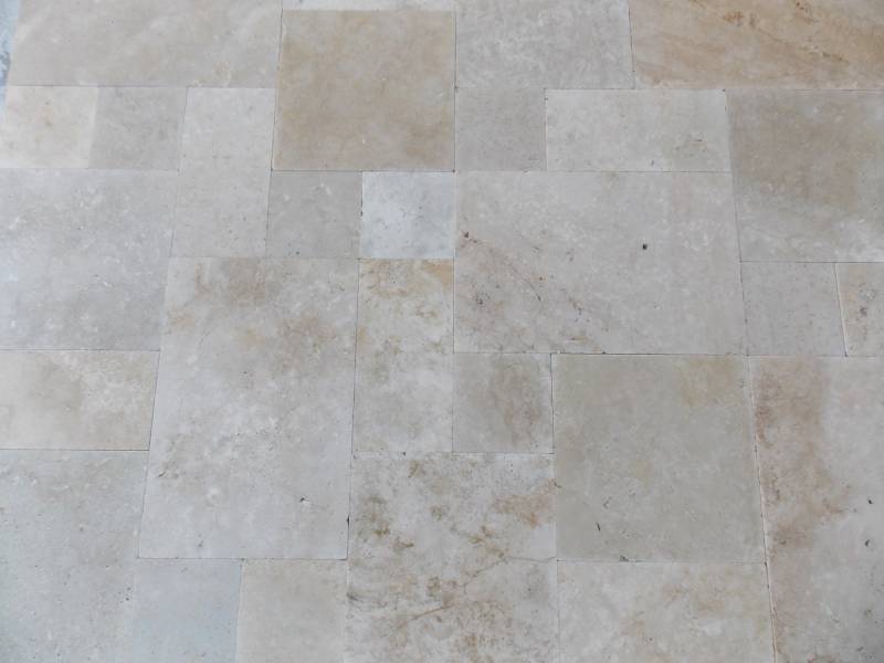 TRAVERTIN NIMES 30, MONTPELLIER 34