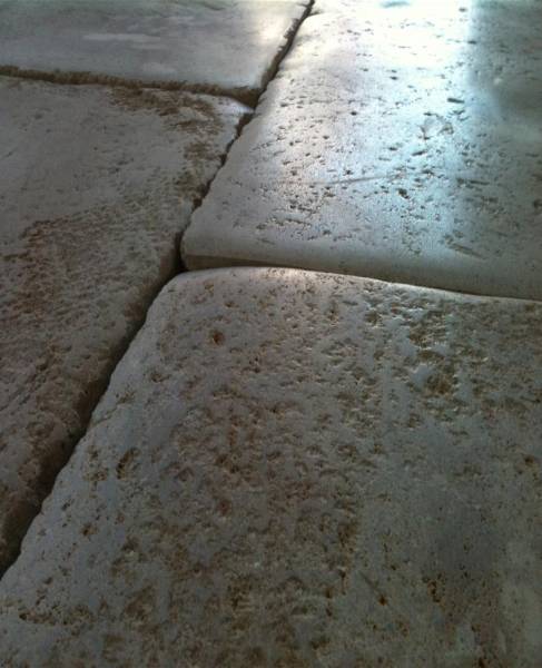 Dallage Pierre de Bourgogne AMPILLY pour rénovation patrimoniale