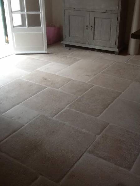 La pierre naturelle 36 rue de Bourgogne à Paris. Dalle ancienne, Saint Tropez, Cannes