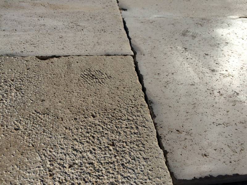 Dallage pierre pour sol intérieur et sol extérieur, de Paris à Cannes et de Bordeaux à Lyon