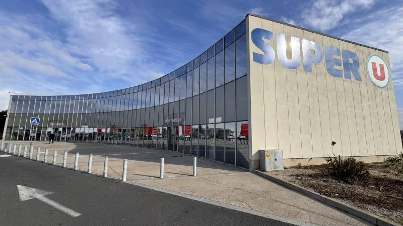 Showroom de FRANCEPIERRE COLOMBIERS 34 entre Béziers et Narbonne 