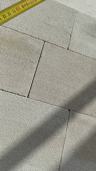 Sireuil pierre de façade, pierre de Bordeaux