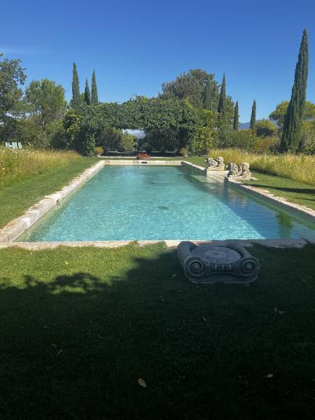 Margelle de Piscine et de Bassin en Pierre Naturelle, Direct Usine, Livraison Paris et Toute la France