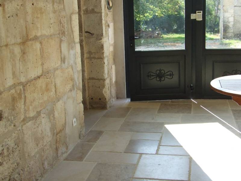 Dallage pierre du Périgord pour sol intérieur et sol extérieur, de Paris à Lyon