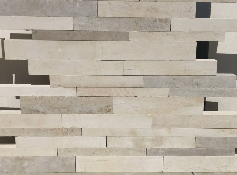 Les parements en pierre naturelle sont une excellente idée pour embellir votre intérieur