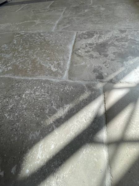 Dallage en pierre du Périgord Limeyrat Montagnac  Auberoche