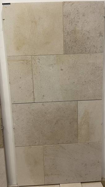 Pierre naturelle claire pour dallage et parement intérieur et extérieur par FRANCEPIERRE – Showroom au 36 rue de Bourgogne, Paris