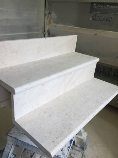 Taille de pierre naturelle pour intérieur, vasque, évier, escalier Vaucluse Lubéron Cavaillon 84