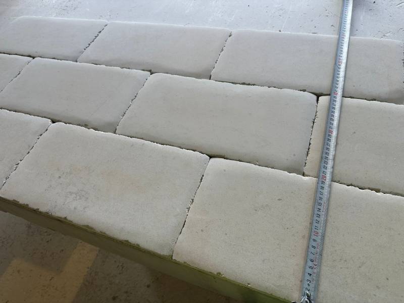 Pavé patiné en Pierre Naturelle : Vente Directe Fabricant avec FRANCEPIERRE sur pierresnaturelles.fr