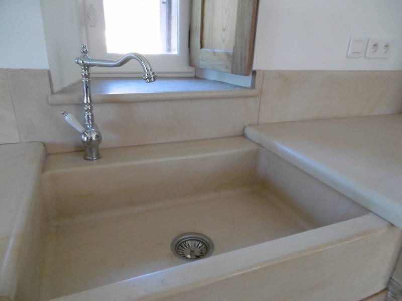 La pierre naturelle en pierre de Dordogne : une cuisine élégante et durable