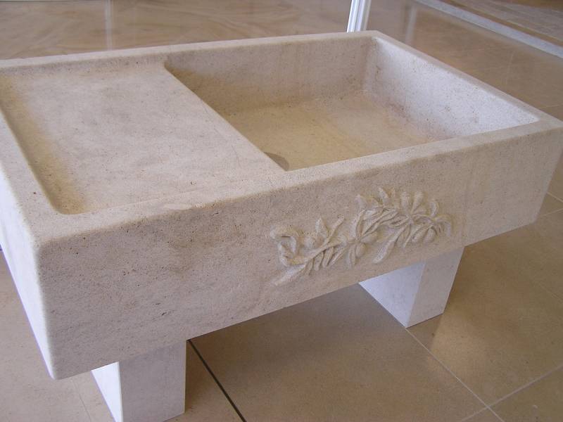 Tailleur de pierre Avignon, évier proche Uzès