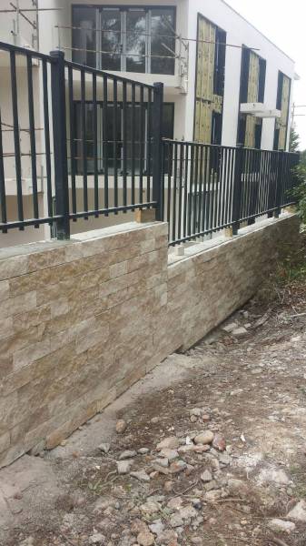 Parement mural, revêtement vertical en pierre naturelle, Montpellier, Carcasonne