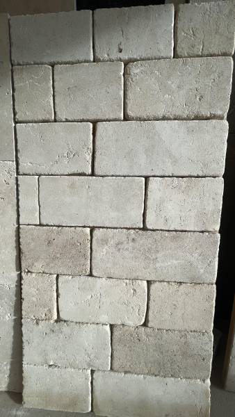 Pavé pierre calcaire Lyon, livraison pierre naturelle Lyon, fabricant pavé calcaire France.