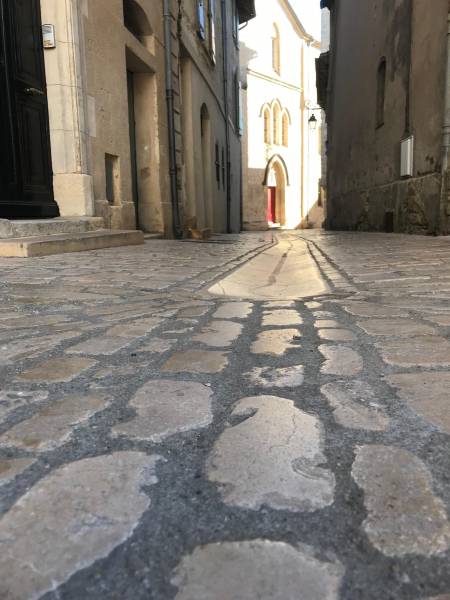 Pavé pierre Uzes