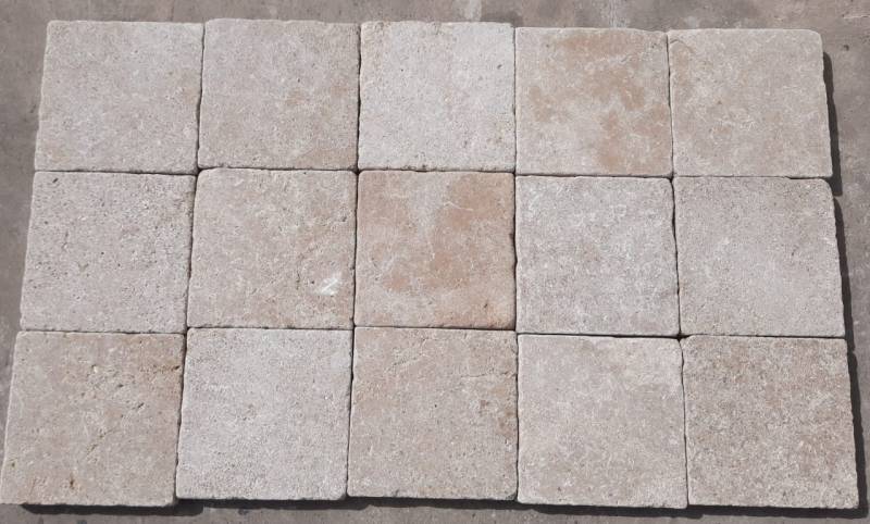 Pavé ancien en pierre naturelle vieillie, Toulon à Bordeaux et de Poitiers à Nantes