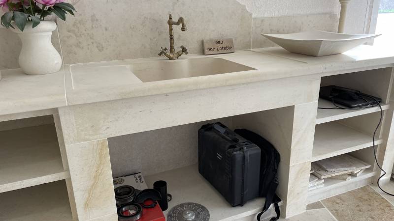 La pierre naturelle en pierre de Dordogne : une cuisine élégante et durable