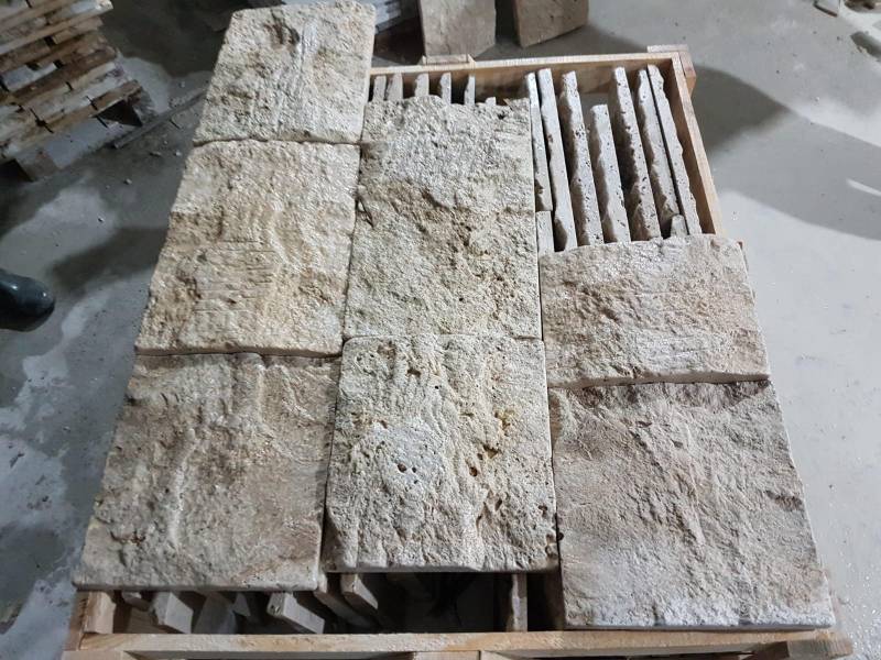 Parement pierre en TRAVERTIN livraison partout en France dont BORDEAUX