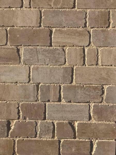 Les parements et pavés en pierres naturelles: un choix durable et élégant