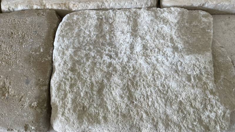 Pavé de Dordogne en Pierre Naturelle : Qualité et Charme Authentique – Livraison à Aix-en-Provence.