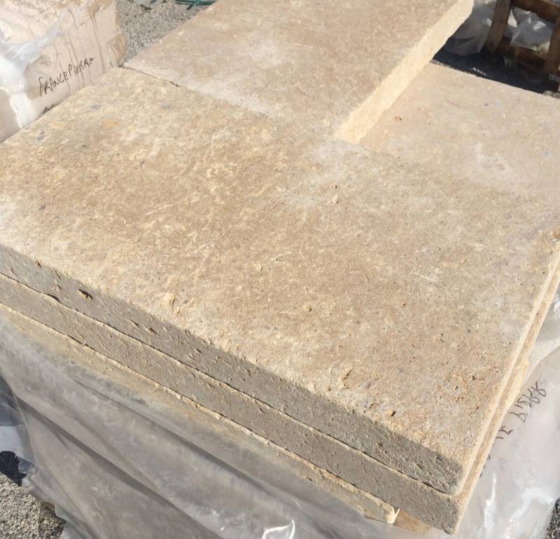 Dallage pierre pour sol intérieur et sol extérieur, de Paris à Cannes et de Bordeaux à Lyon