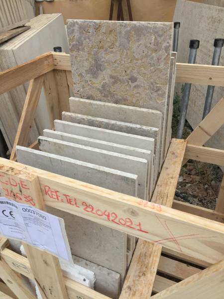 Dalle de Dordogne, dallage du Périgord en pierre naturelle vieillie, Gris, Beige, Taupe, cappuccino...Bordeaux