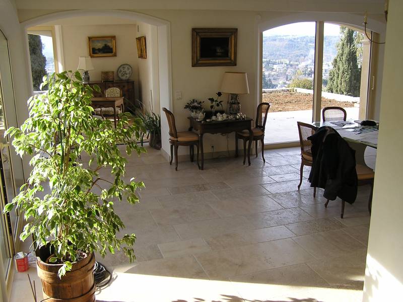 Carrelage en Pierre Naturelle : Pierre de France avec FRANCEPIERRE livraison Aix-en-Provence