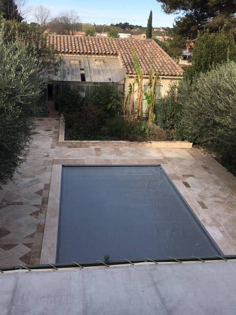Margelle de Piscine et de Bassin en Pierre Naturelle, Direct Usine, Livraison Paris et Toute la France