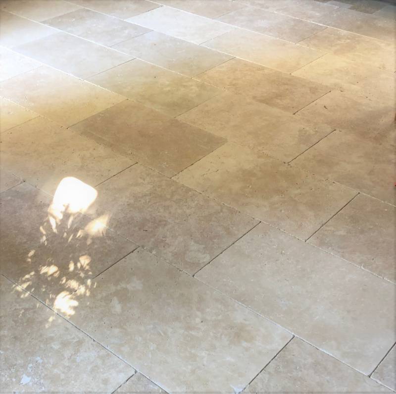 Carrelage en pierre naturelle belle qualité Travertin Classic Light Mix