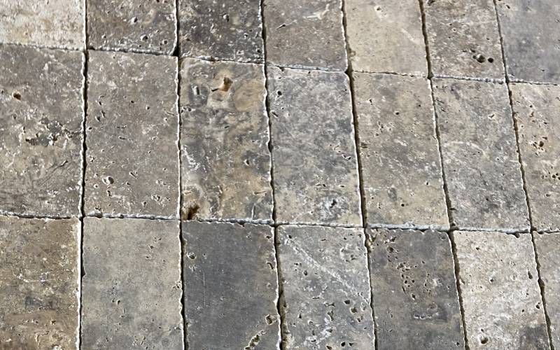 Travertin pierre naturelle. Pierres naturelles de France 36 rue de Bourgogne à Paris Uniquement sur RDV