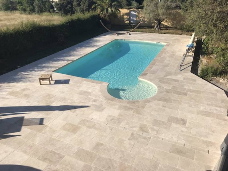 Terrasse en Travertin entre Narbonne et Carcassonne – Pierre Naturelle FRANCEPIERRE