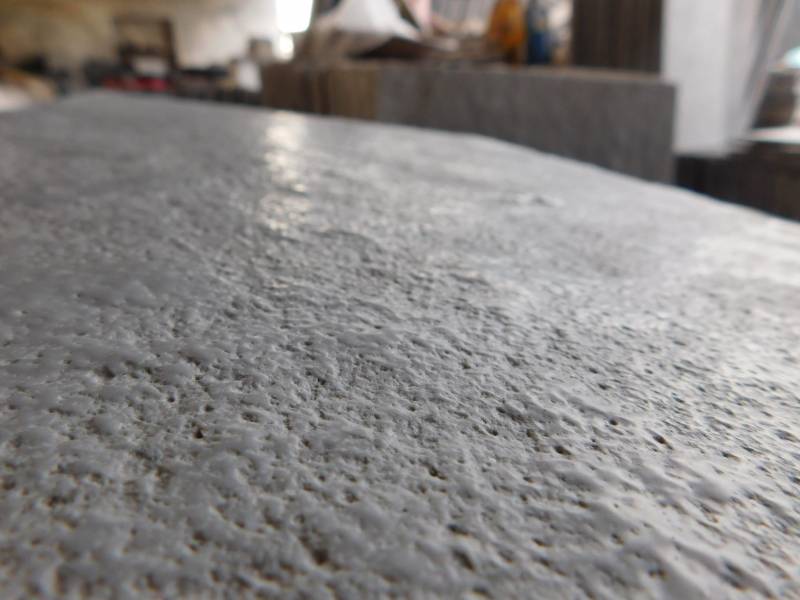 Pierre naturelle noire pour dallage intérieur