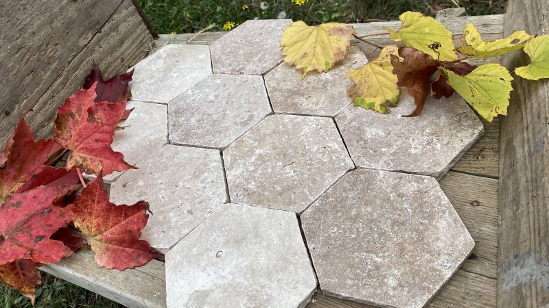 Travertin Tomette intérieur sur Paris - Ile-de-France - Région parisienne