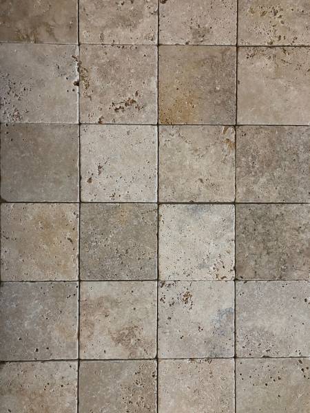 Travertin 10x10cm. Pierres naturelles de France 36 rue de Bourgogne à Paris Uniquement sur RDV