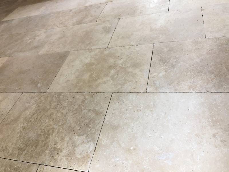 Dallage contemporain en pierre naturelle livraison de la région parisienne à Bordeaux