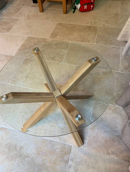 Carrelage pierre Travertin en intérieur salon et cuisine