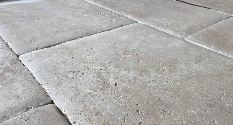 Travertin carrelage pierre proche Bordeaux, usine et stock en Dordogne entre Périgueux et Bergerac en Nouvelle-Aquitaine