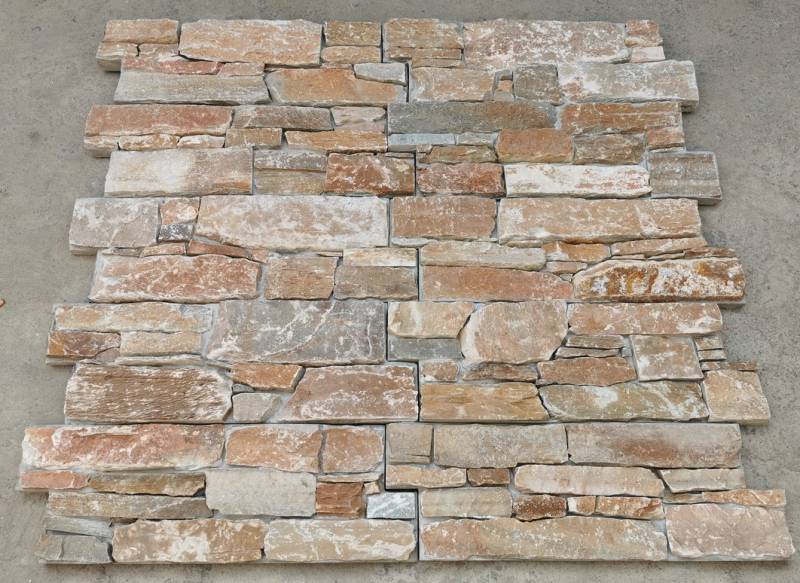 Parement pierre quartzite prêt à coller, sur support ciment à Montpellier dans l'Hérault proche Béziers et Nîmes