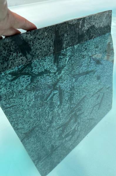 Pierre Naturelle de Bali en Quartzite – Élégance et Résistance pour Piscines et Aménagements.