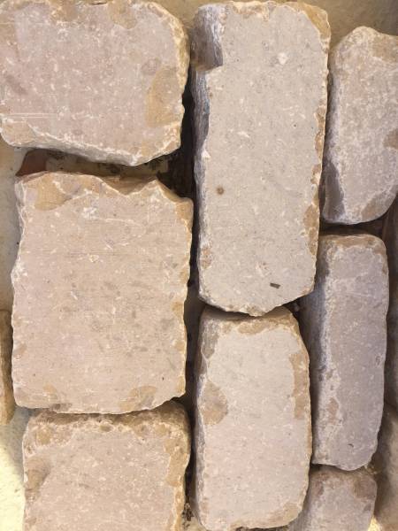 Pavé pierre UZES