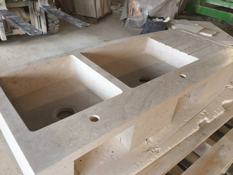 Tailleur de pierre NIMES  AVIGNON