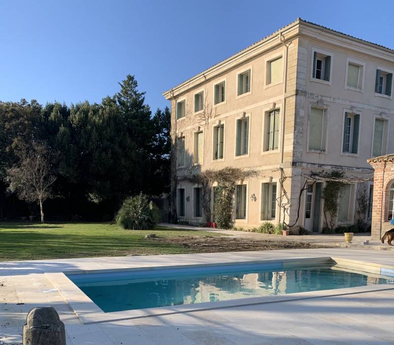 Quelles pierres naturelles choisir pour extérieur ? Pierre Naturelle 36 rue de Bourgogne 75007 Paris