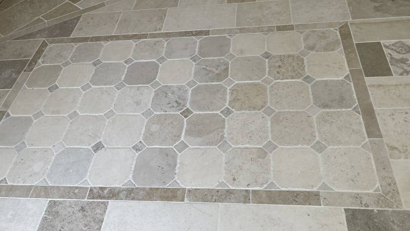 Parement Travertin, pierre naturelle pour dallage en parement mural Vaucluse Lubéron Cavaillon 84