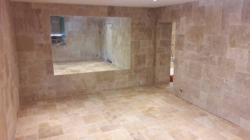 Parement mural en pierre TRAVERTIN livraison partout en France dont LYON