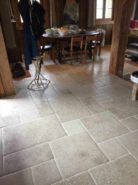 Pierre naturelle à NIMES 30, entre Montpellier 34 et Avignon 84