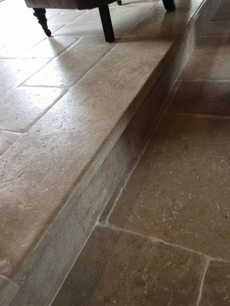 Carrelage en pierre naturelle de Dordogne à Lyon 69