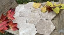 Travertin en tomette pierre naturelle par FRANCEPIERRE dans le Gard